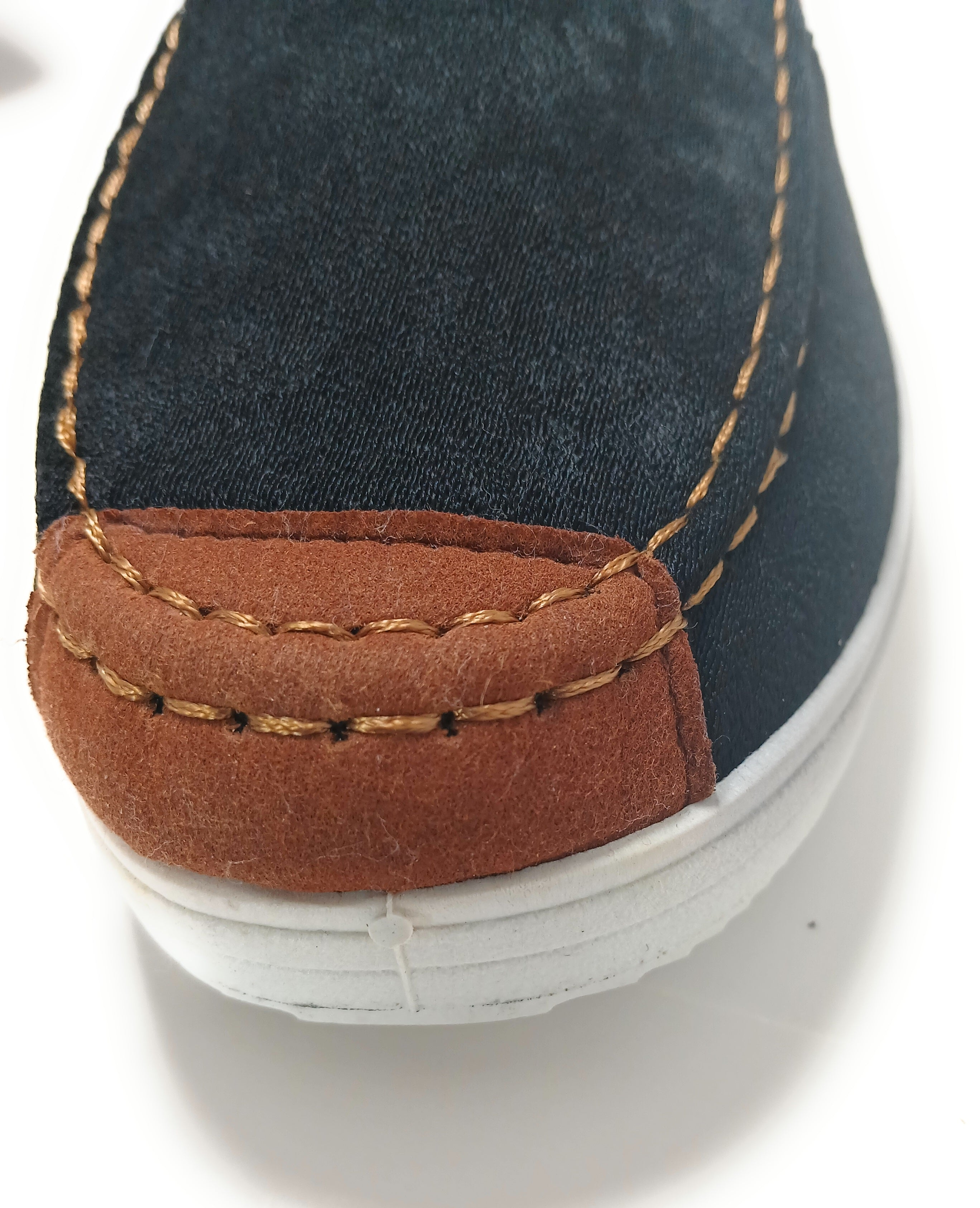 Men's Casual Slip-On Loafers Comfort Walking Shoes