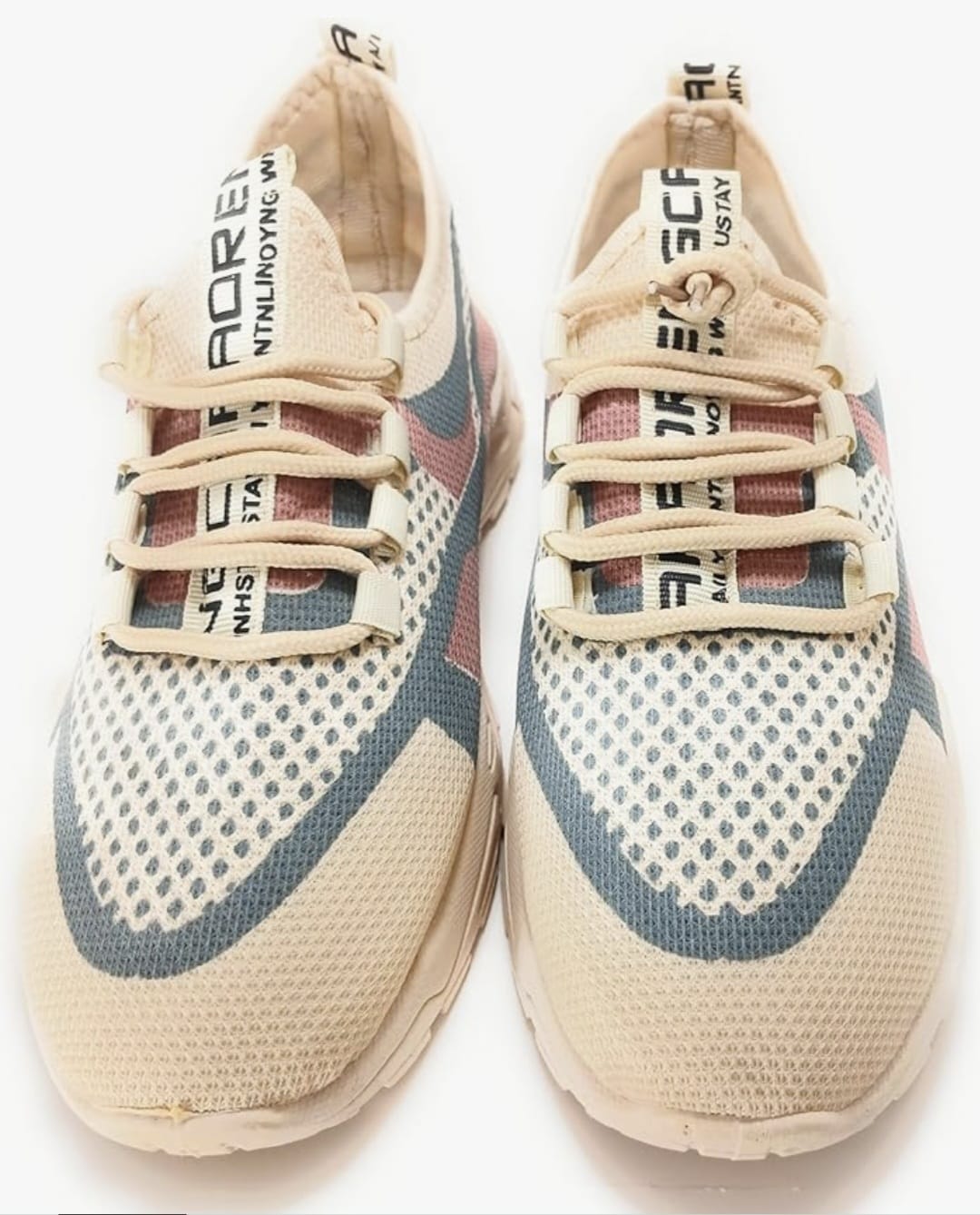 Tenis deportivos transpirables con diseño geométrico y ajuste cómodo