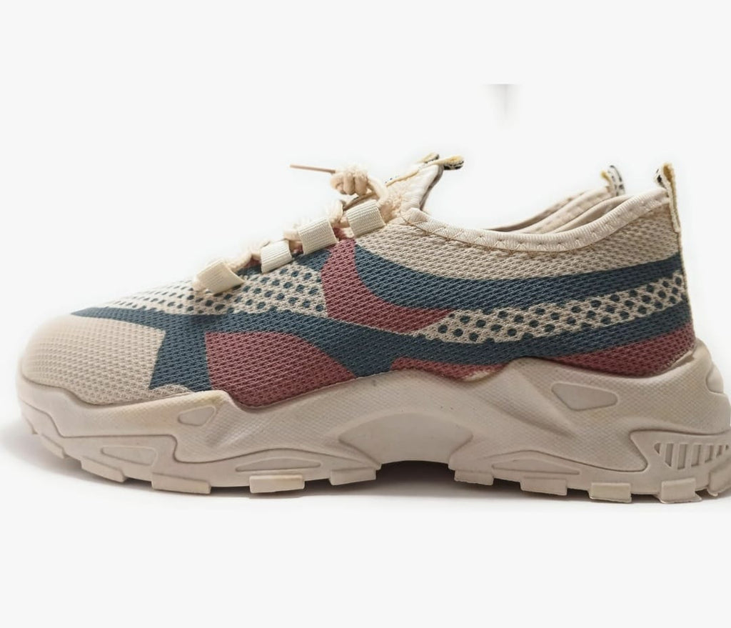 Tenis deportivos transpirables con diseño geométrico y ajuste cómodo