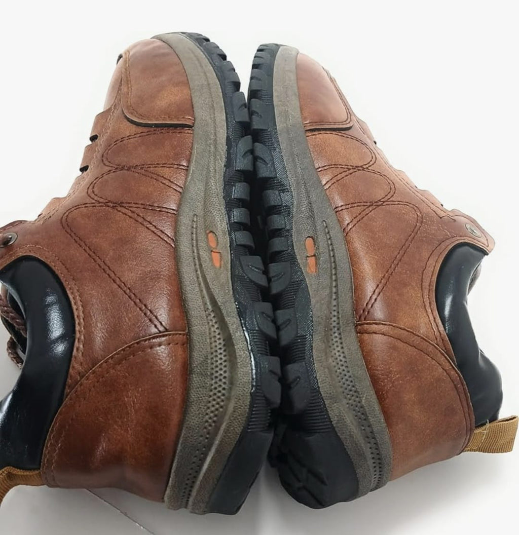 Zapatillas urbanas de cuero con suela todoterreno