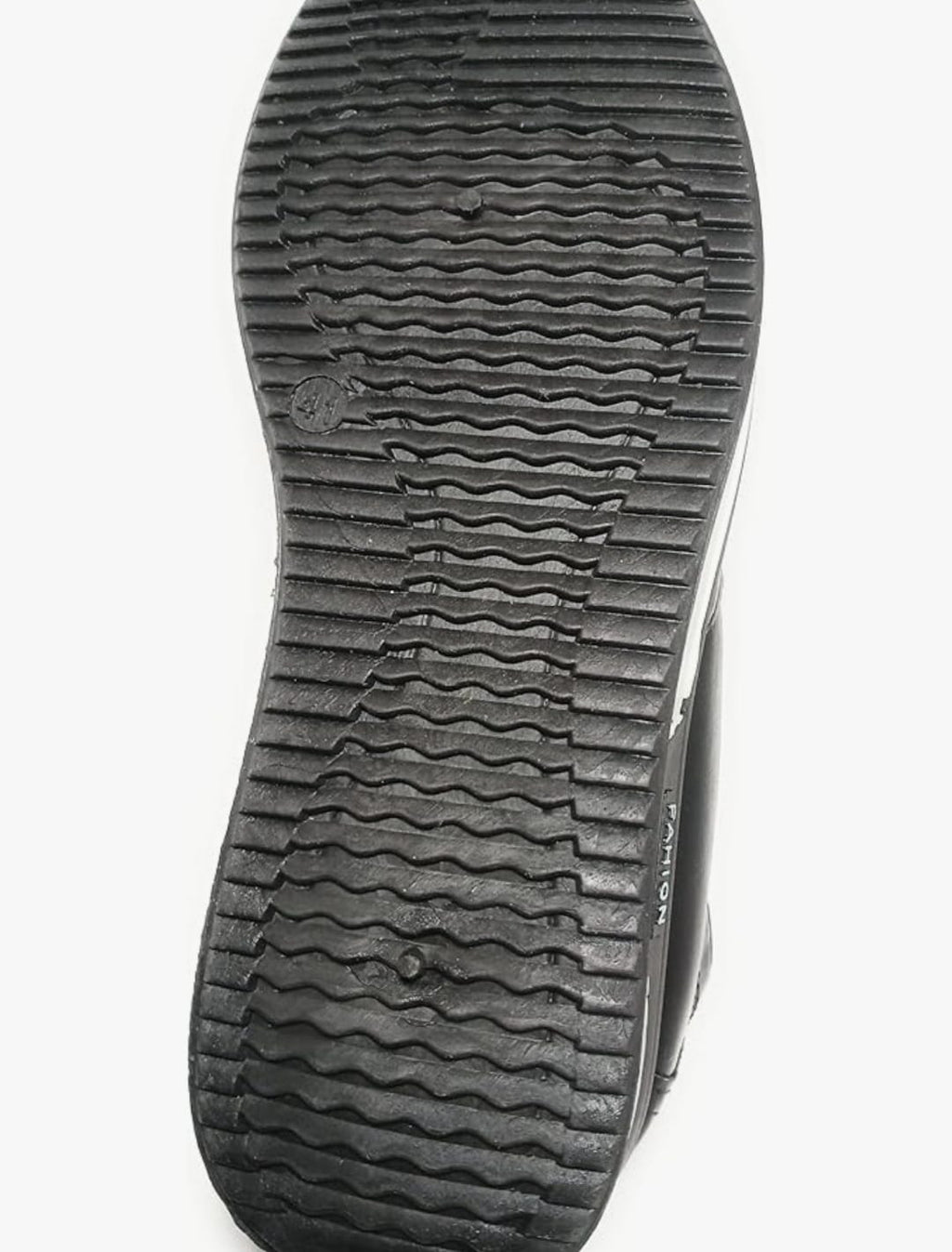 Mocasines tipo slip-on con diseño perforado y suela antideslizante